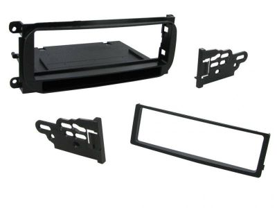 Connects2 CT24CH03 1DIN Kit rama Chrysler 300 M